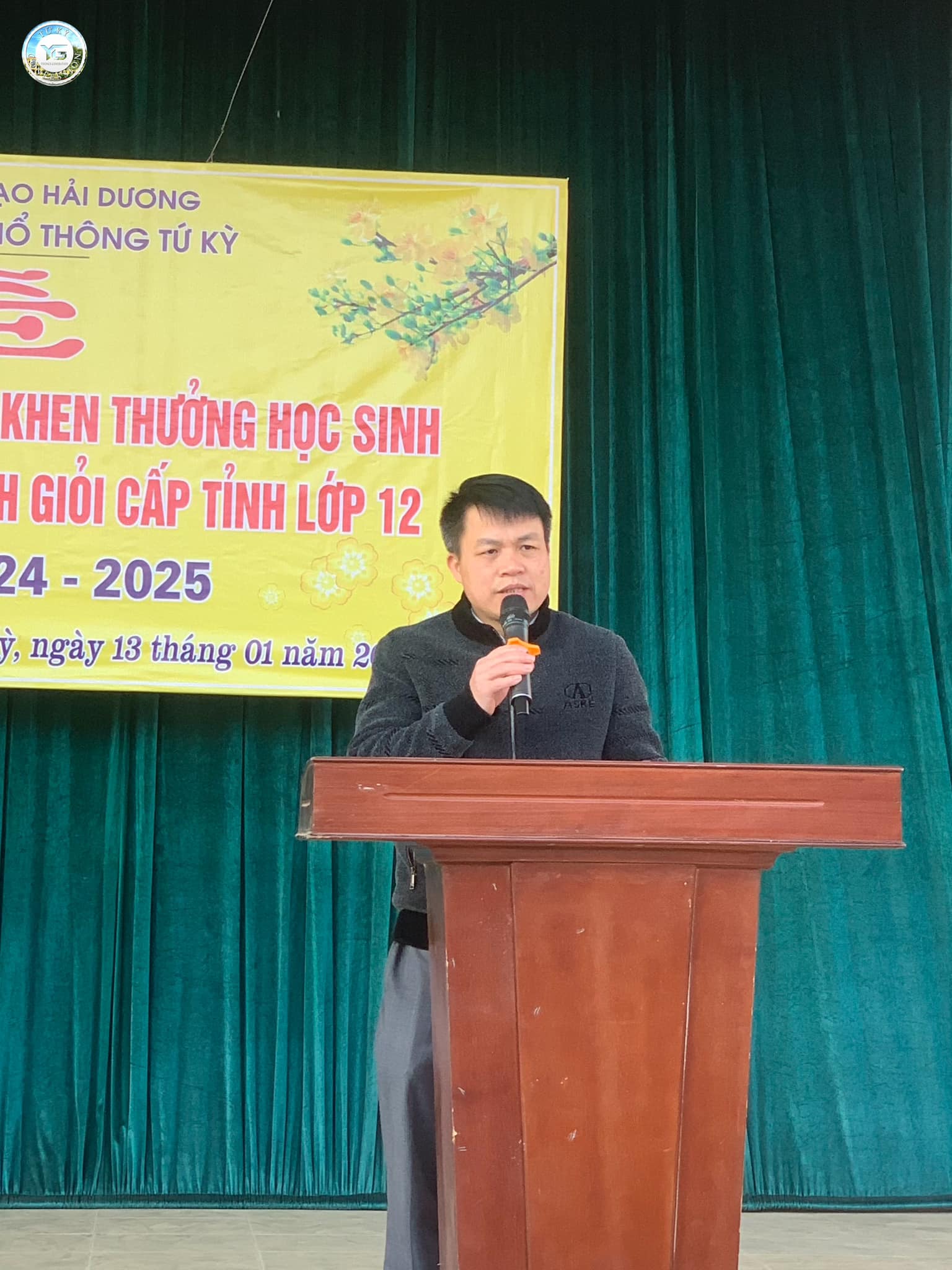 SƠ KẾT HỌC KÌ 1 VÀ VINH DANH KHEN THƯỞNG HỌC SINH ĐẠT GIẢI KÌ THI CHỌN HỌC SINH GIỎI CẤP TỈNH LỚP 12
